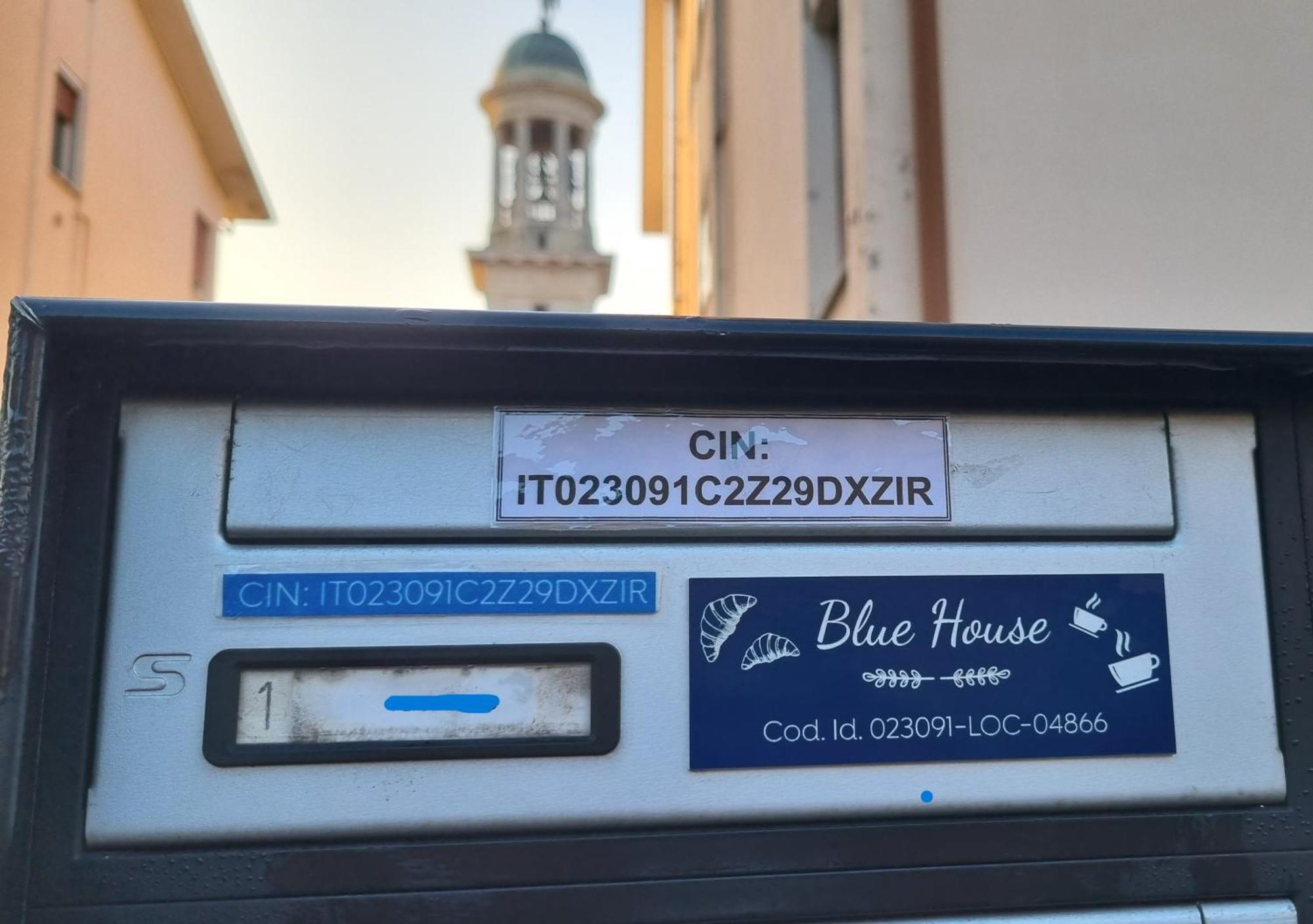 Blue House Apartment - San Massimo Verona Eksteriør billede